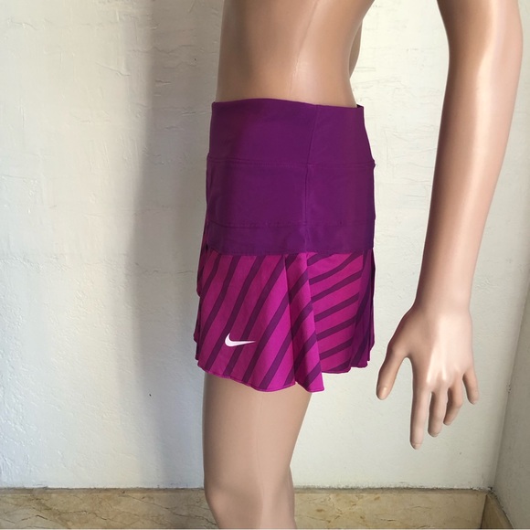 Nike Women's Size M Purple Short Running/Golf Skirt/Skort Dri-Fit Activewear - Picture 3 of 15